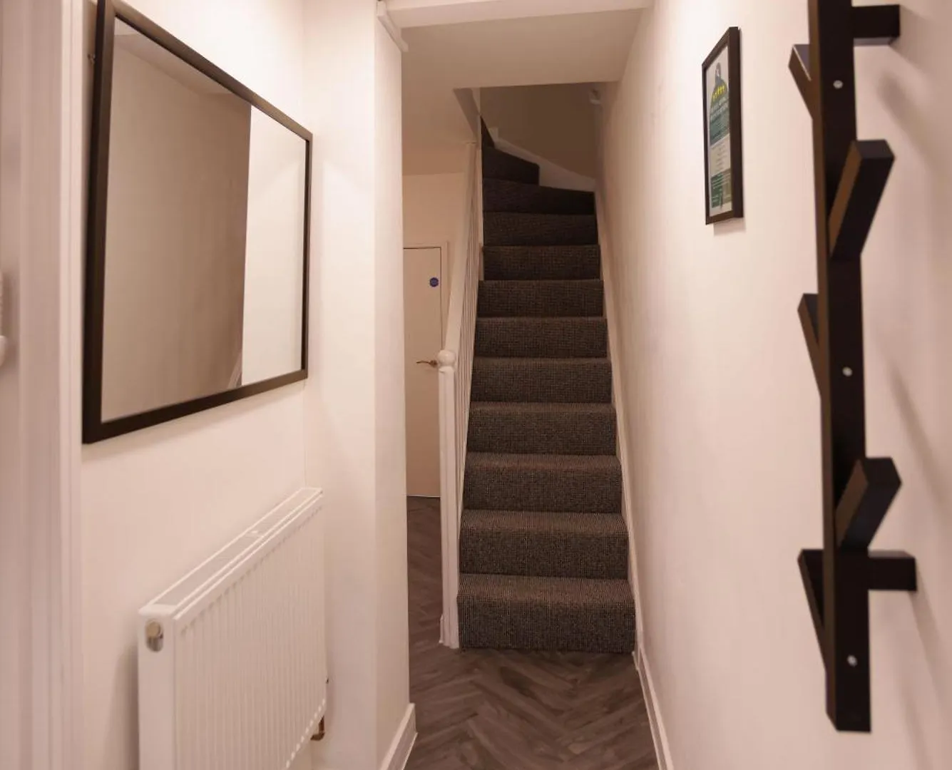 Apartment 4 Bedroom, Sleeps 8, 3 Bathroom, Hot Tub, Wifi, Smart Tvs In Each Room 3 Min Walk To Kingsholm Stadium Gloucester