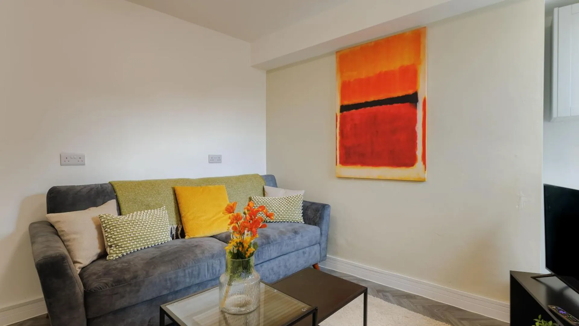 Apartment 4 Bedroom, Sleeps 8, 3 Bathroom, Hot Tub, Wifi, Smart Tvs In Each Room 3 Min Walk To Kingsholm Stadium Gloucester